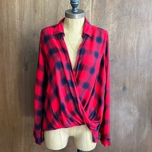 Hollister wrap front top